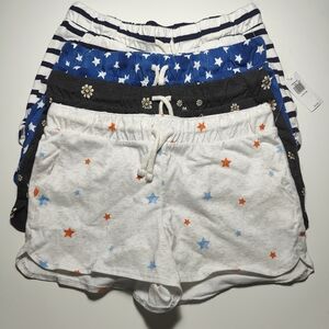 Women's Star Print Shorts - Multicolor